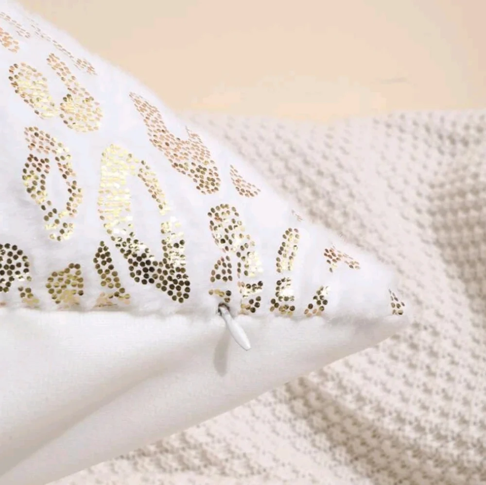 Leopard Decorative Throw Pillow Cover